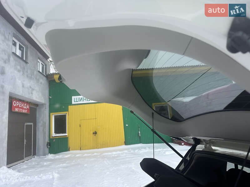 Хэтчбек Nissan Leaf 2018 в Владимире