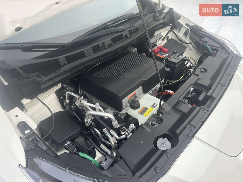 Хэтчбек Nissan Leaf 2018 в Владимире