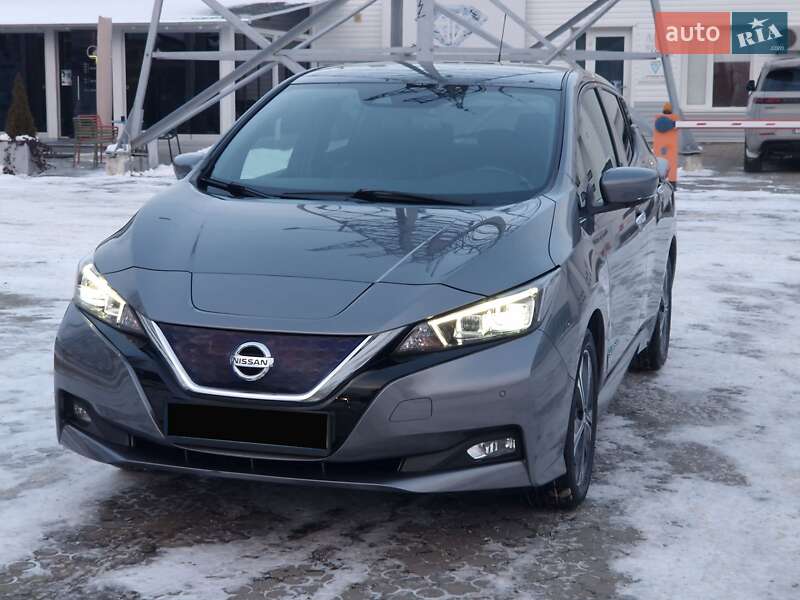 Хэтчбек Nissan Leaf 2019 в Черновцах