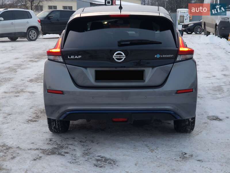 Хэтчбек Nissan Leaf 2019 в Черновцах