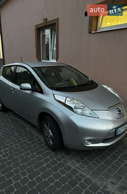 Хэтчбек Nissan Leaf 2013 в Львове