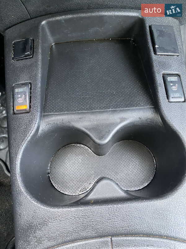 Хэтчбек Nissan Leaf 2014 в Черновцах