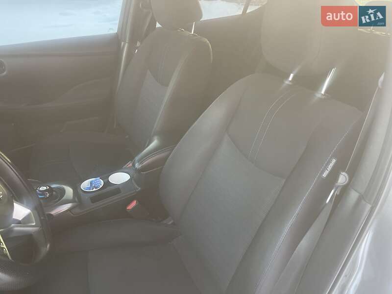 Хэтчбек Nissan Leaf 2021 в Тернополе