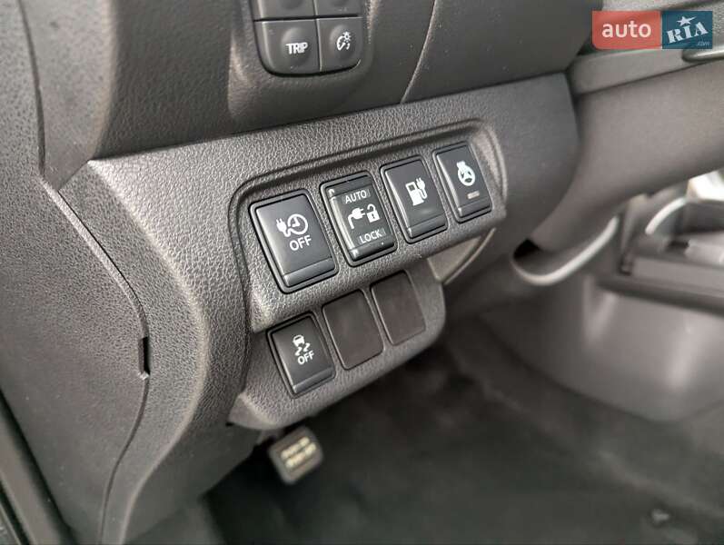 Хэтчбек Nissan Leaf 2013 в Дрогобыче