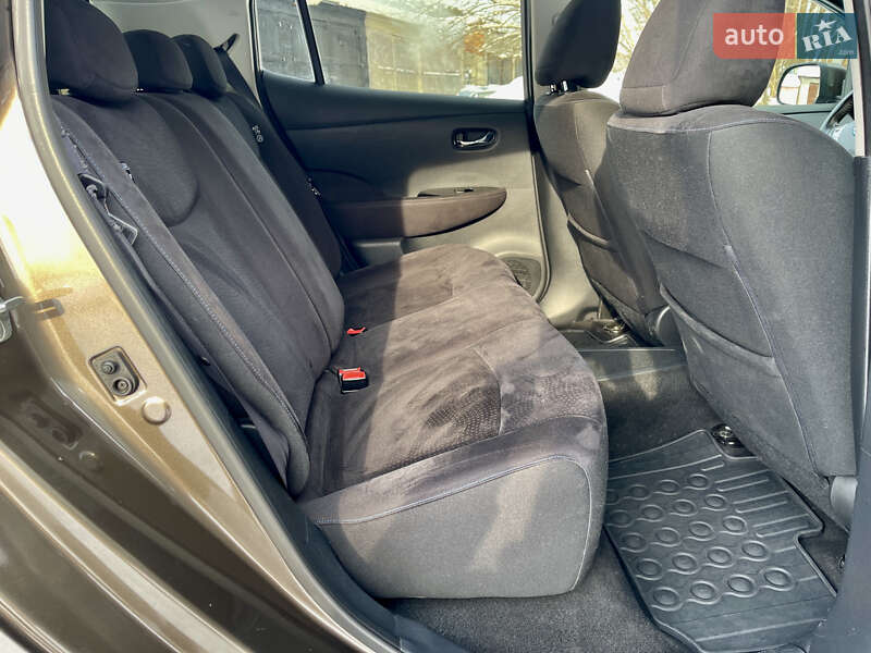 Хэтчбек Nissan Leaf 2016 в Тернополе