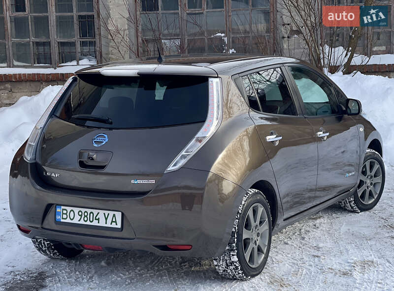 Хэтчбек Nissan Leaf 2016 в Тернополе