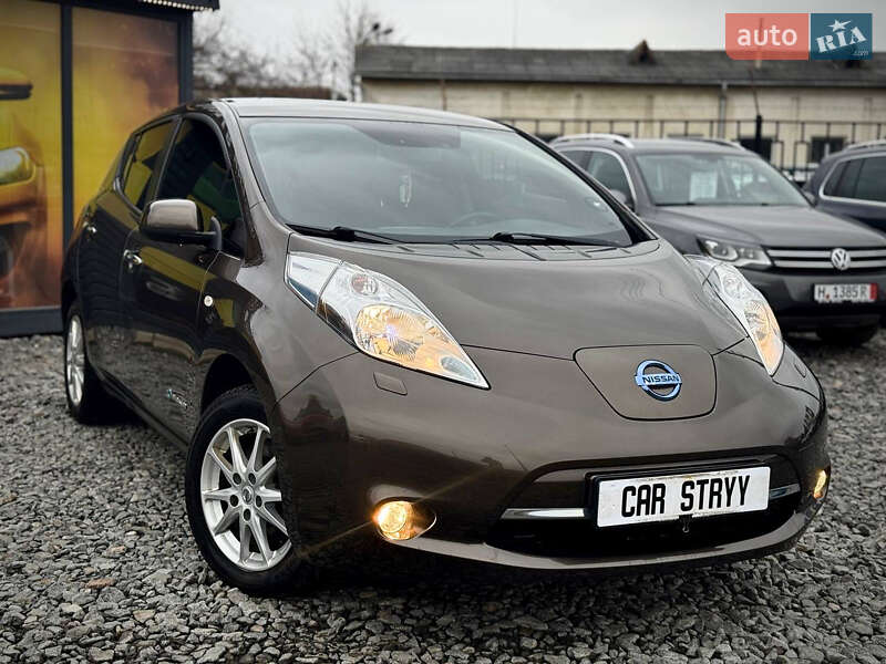 Хэтчбек Nissan Leaf 2016 в Стрые