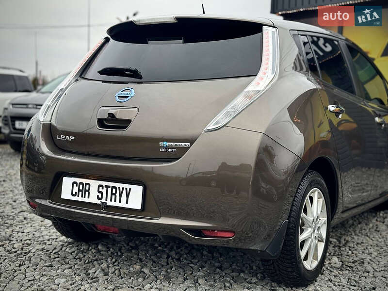 Хэтчбек Nissan Leaf 2016 в Стрые