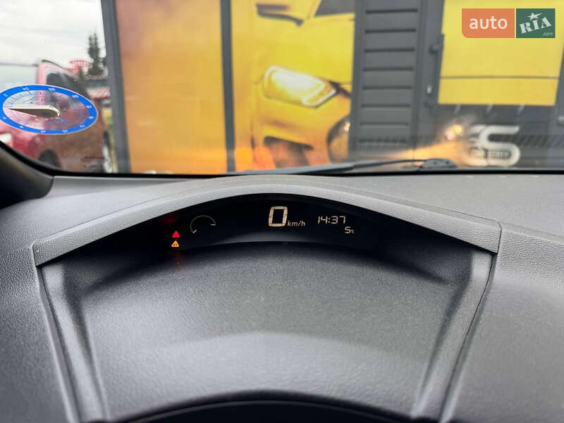 Хэтчбек Nissan Leaf 2016 в Стрые