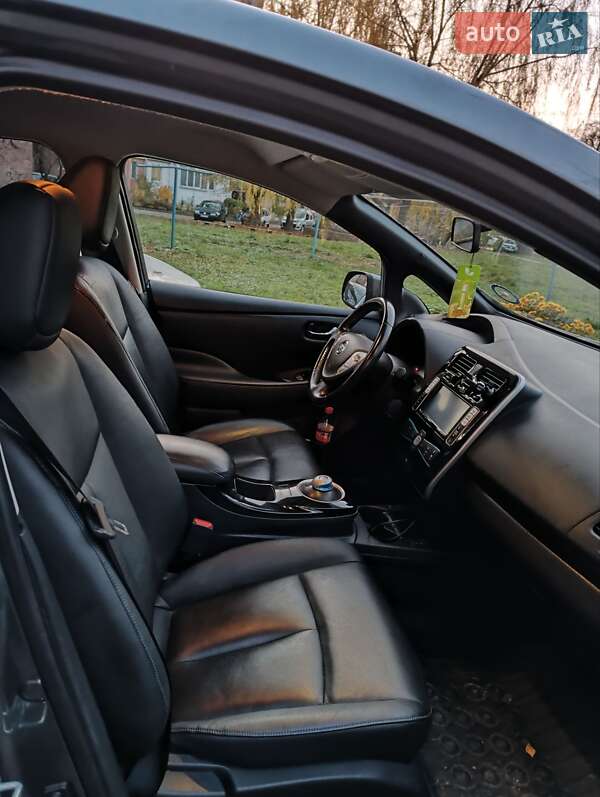 Хэтчбек Nissan Leaf 2013 в Ивано-Франковске фото 15 Хэтчбек Nissan Leaf 2013 в Ивано-Франковске
