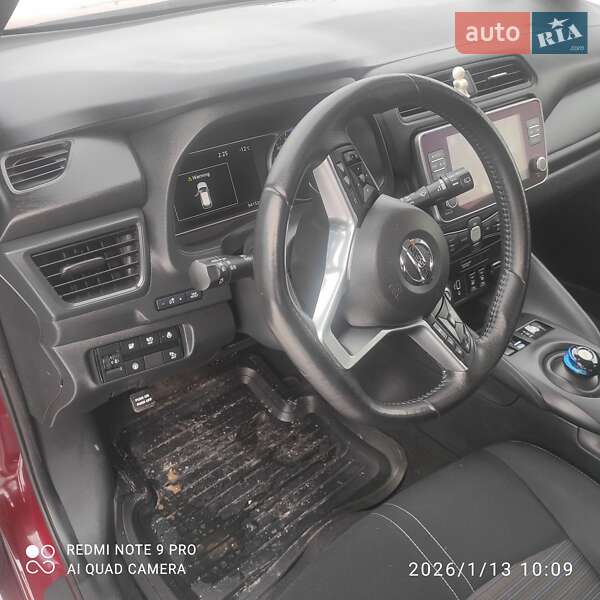 Хэтчбек Nissan Leaf 2021 в Ромнах