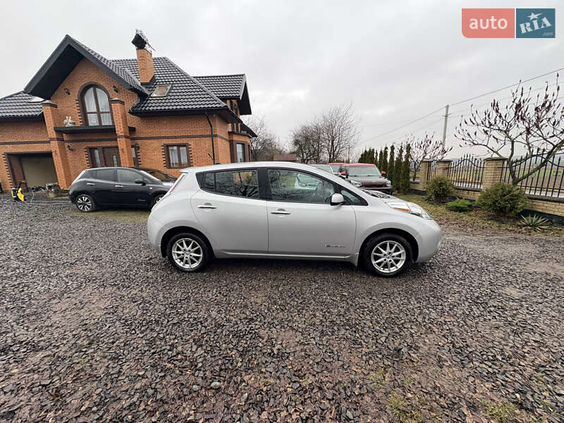 Хэтчбек Nissan Leaf 2013 в Луцке
