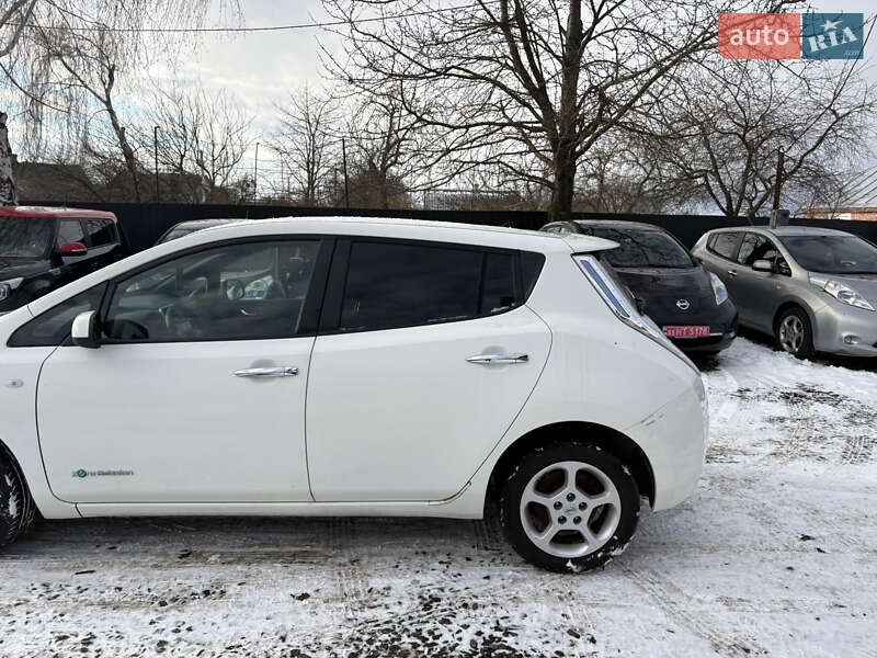 Хэтчбек Nissan Leaf 2016 в Луцке