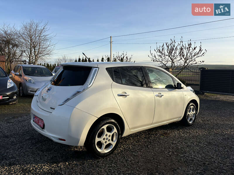 Хэтчбек Nissan Leaf 2013 в Луцке