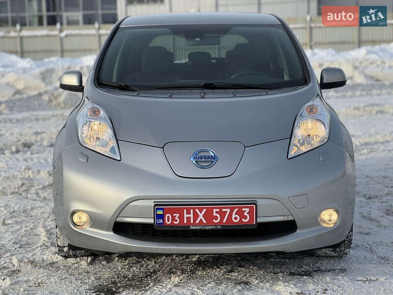 Хэтчбек Nissan Leaf 2016 в Львове