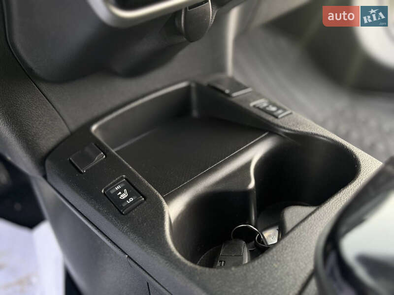 Хэтчбек Nissan Leaf 2016 в Львове