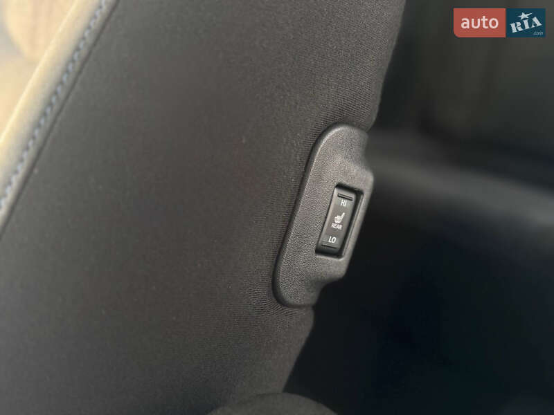 Хэтчбек Nissan Leaf 2016 в Львове