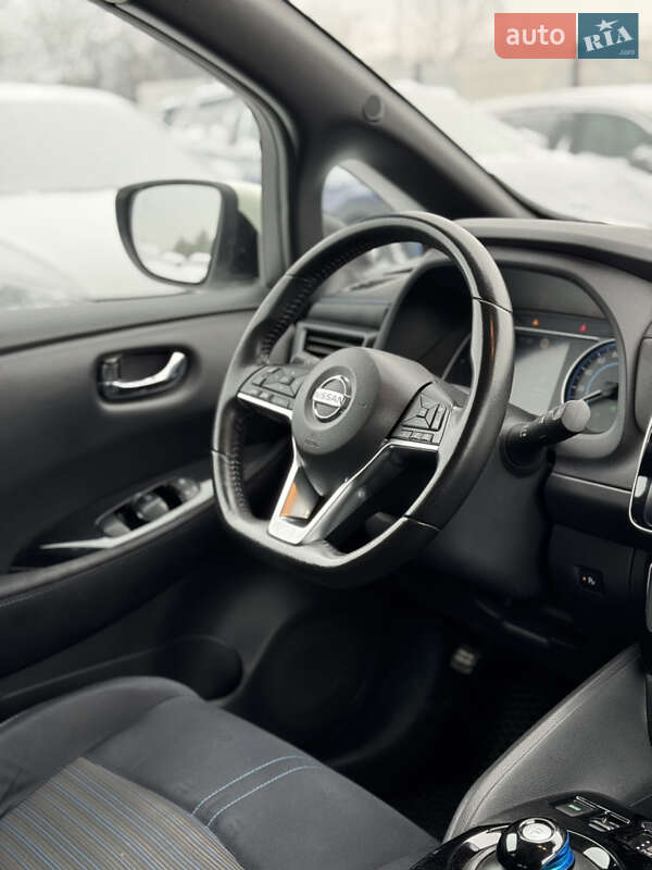 Хэтчбек Nissan Leaf 2018 в Ивано-Франковске