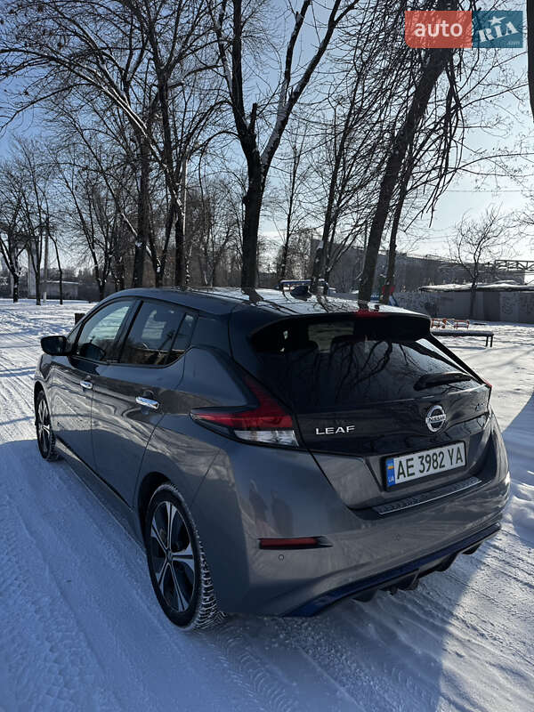 Хетчбек Nissan Leaf 2019 в Кам'янському