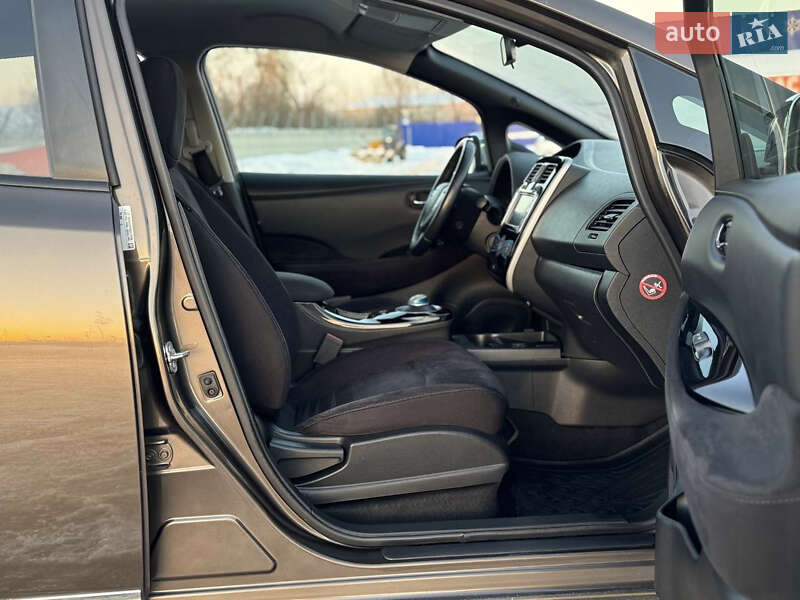 Хэтчбек Nissan Leaf 2016 в Львове фото 8 Хэтчбек Nissan Leaf 2016 в Львове
