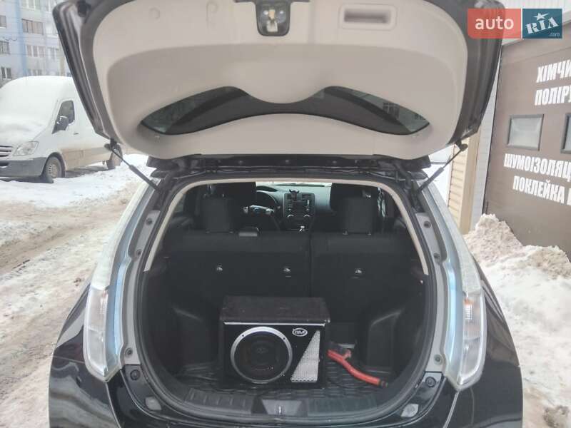 Хэтчбек Nissan Leaf 2013 в Ивано-Франковске