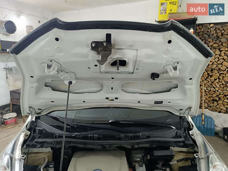 Хэтчбек Nissan Leaf 2016 в Ровно