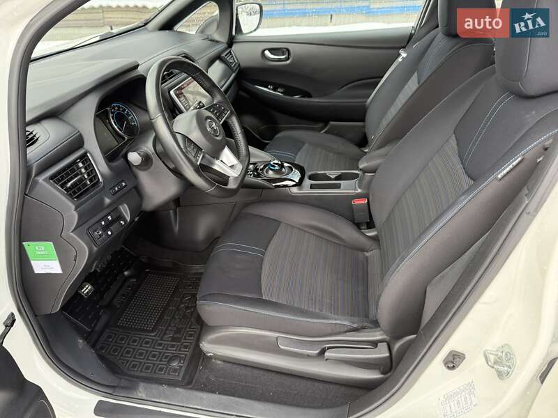 Хэтчбек Nissan Leaf 2020 в Виннице