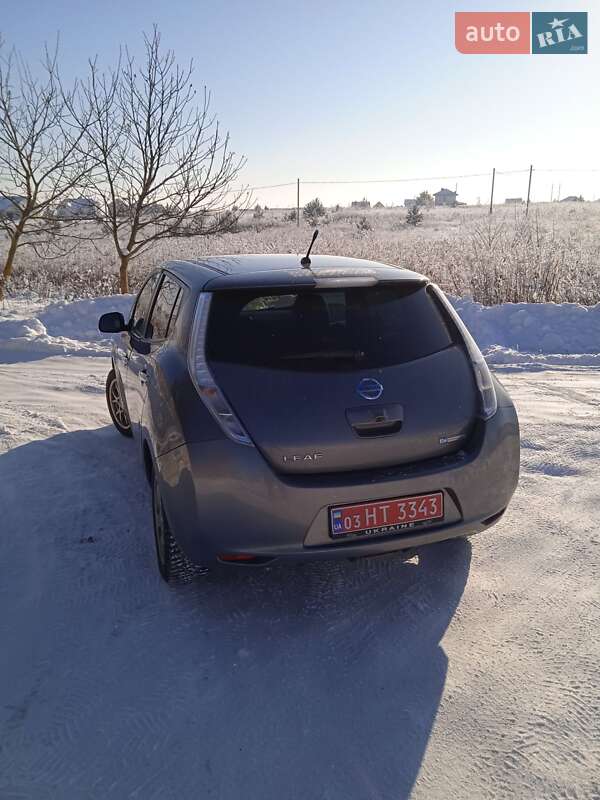 Хэтчбек Nissan Leaf 2014 в Ровно фото 7 Хэтчбек Nissan Leaf 2014 в Ровно