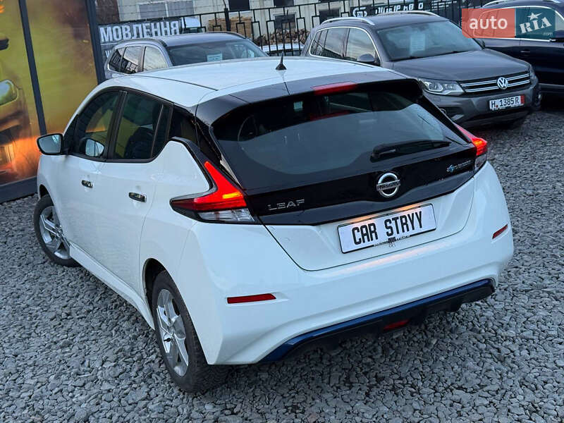Хэтчбек Nissan Leaf 2021 в Стрые