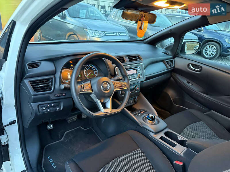 Хэтчбек Nissan Leaf 2021 в Стрые