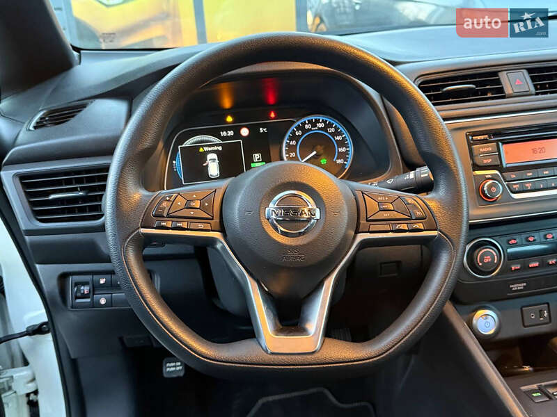 Хэтчбек Nissan Leaf 2021 в Стрые