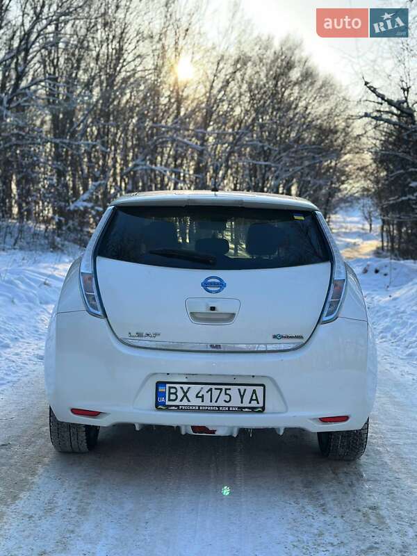Хэтчбек Nissan Leaf 2013 в Каменец-Подольском
