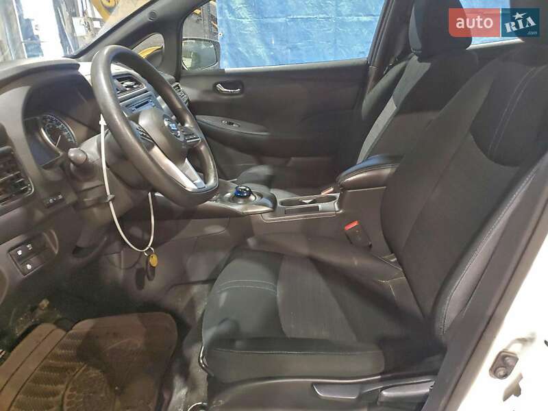 Хэтчбек Nissan Leaf 2018 в Тернополе