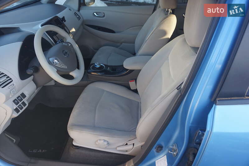 Хэтчбек Nissan Leaf 2011 в Самборе фото 26 Хэтчбек Nissan Leaf 2011 в Самборе