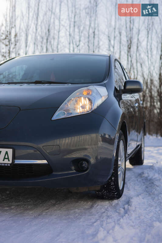 Хэтчбек Nissan Leaf 2013 в Ивано-Франковске фото 6 Хэтчбек Nissan Leaf 2013 в Ивано-Франковске