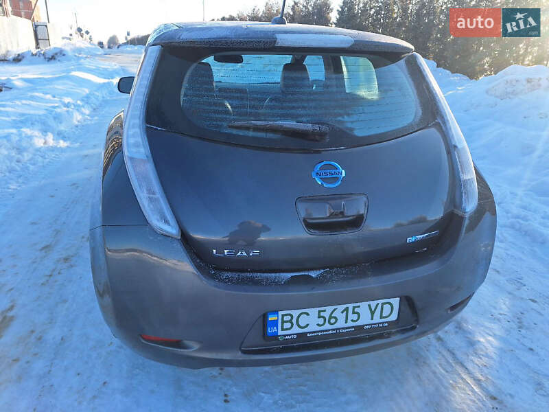 Хетчбек Nissan Leaf 2013 в Городку