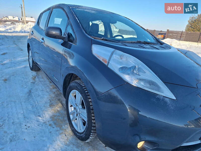 Хетчбек Nissan Leaf 2013 в Городку