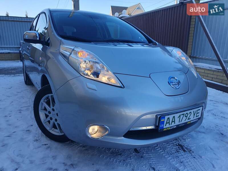Хэтчбек Nissan Leaf 2013 в Горе фото 13 Хэтчбек Nissan Leaf 2013 в Горе
