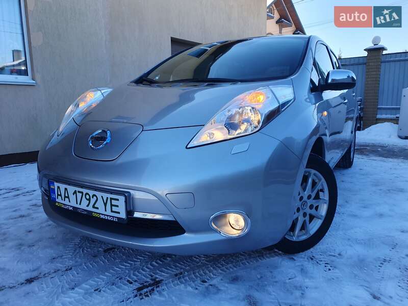 Хэтчбек Nissan Leaf 2013 в Горе фото 22 Хэтчбек Nissan Leaf 2013 в Горе
