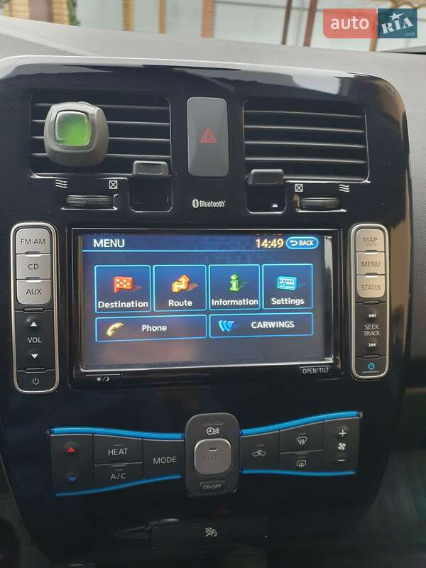 Хэтчбек Nissan Leaf 2013 в Горе фото 104 Хэтчбек Nissan Leaf 2013 в Горе