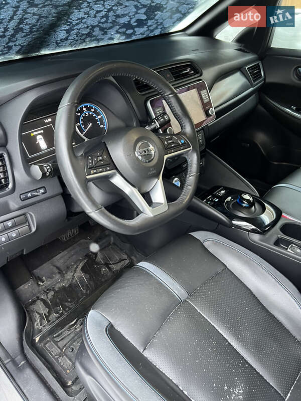 Хетчбек Nissan Leaf 2020 в Чернігові