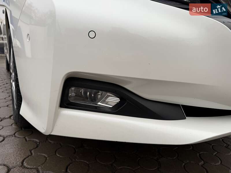 Хэтчбек Nissan Leaf 2018 в Черновцах фото 46 Хэтчбек Nissan Leaf 2018 в Черновцах