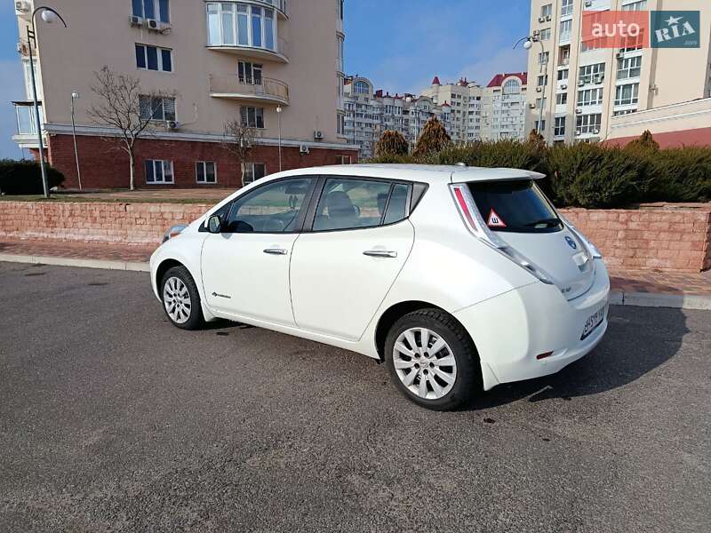 Хэтчбек Nissan Leaf 2015 в Николаеве фото 8 Хэтчбек Nissan Leaf 2015 в Николаеве
