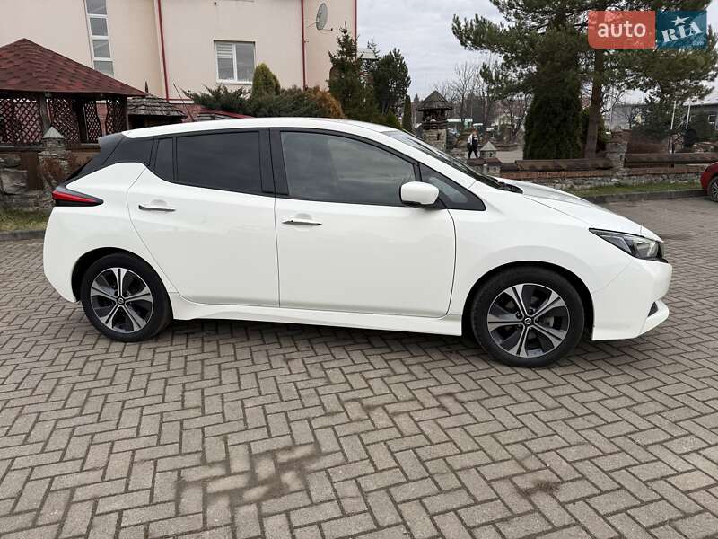 Хэтчбек Nissan Leaf 2020 в Долине фото 6 Хэтчбек Nissan Leaf 2020 в Долине