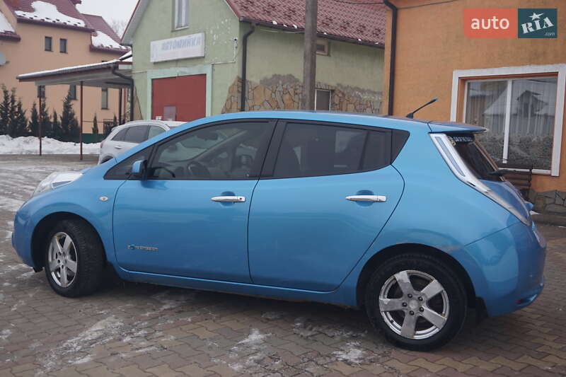 Хэтчбек Nissan Leaf 2011 в Самборе фото 12 Хэтчбек Nissan Leaf 2011 в Самборе