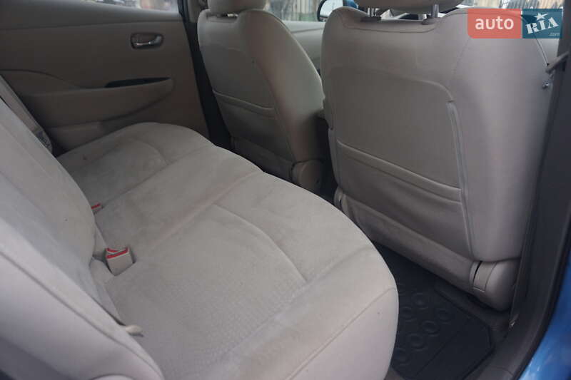Хэтчбек Nissan Leaf 2011 в Самборе фото 45 Хэтчбек Nissan Leaf 2011 в Самборе