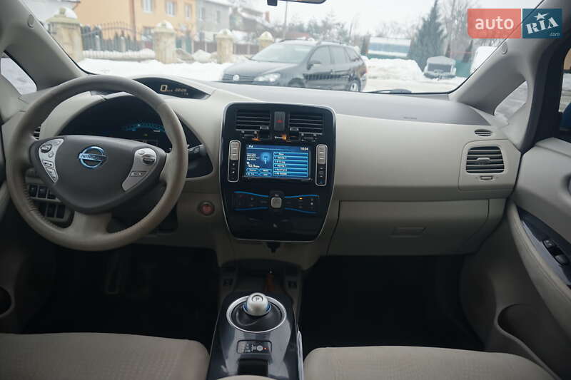 Хэтчбек Nissan Leaf 2011 в Самборе фото 50 Хэтчбек Nissan Leaf 2011 в Самборе