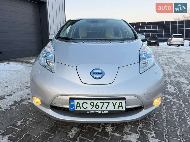 Хэтчбек Nissan Leaf 2012 в Владимире фото 2 Хэтчбек Nissan Leaf 2012 в Владимире