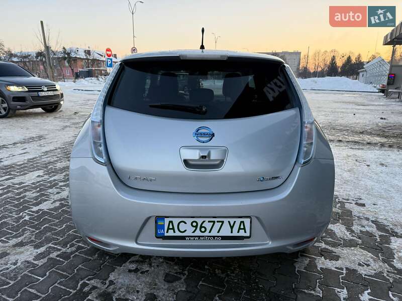 Хэтчбек Nissan Leaf 2012 в Владимире фото 12 Хэтчбек Nissan Leaf 2012 в Владимире