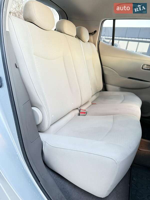 Хэтчбек Nissan Leaf 2012 в Владимире фото 51 Хэтчбек Nissan Leaf 2012 в Владимире